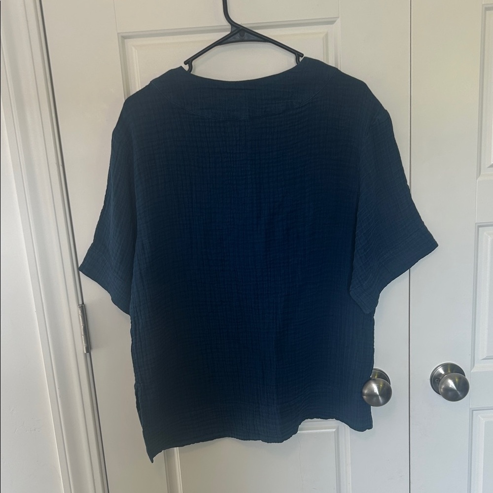 Faherty Navy V-Neck Blouse - Picture 6 of 7